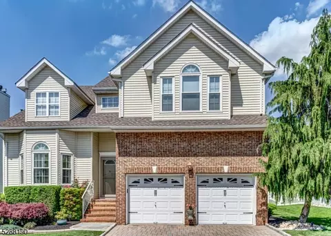 6 Catena Ct, Bridgewater, NJ 08807