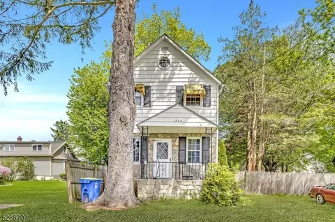 1308 Roosevelt Ave, Manville, NJ 08835