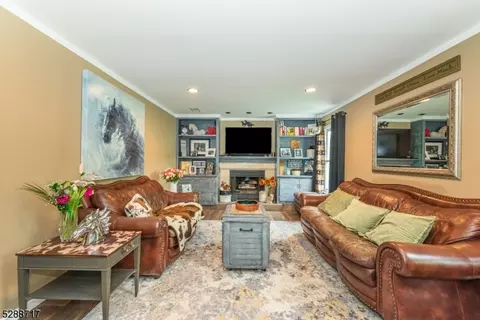 17 Wright Ct, Roxbury Twp, NJ 07876 photo 12