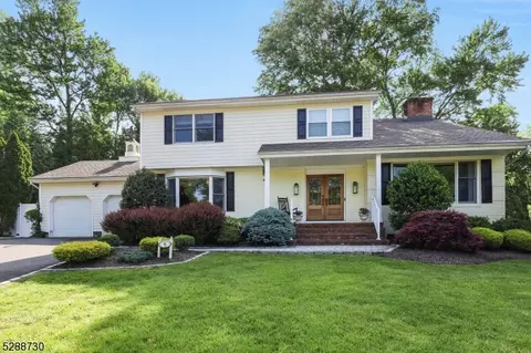 4 Woodbine Rd, Florham Park, NJ 07932