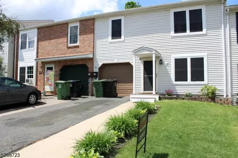 12 Ramapo Way, Washington, NJ 07882