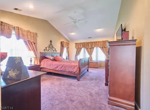 Bedroom - 4 Red Maple Ln, Flanders, NJ 07836 photo 1 of 5