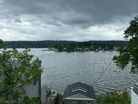 225 Lakeside Blvd, Hopatcong, NJ 07843