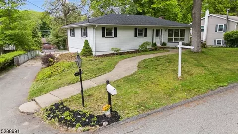 85 N Maryland Ave, Jefferson, NJ 07849