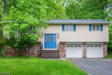 96 Lincoln St, East Hanover, NJ 07936