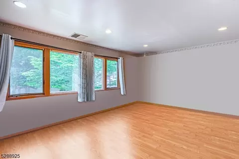 89 Kansas St #2B, Hackensack, NJ 07601 photo 10