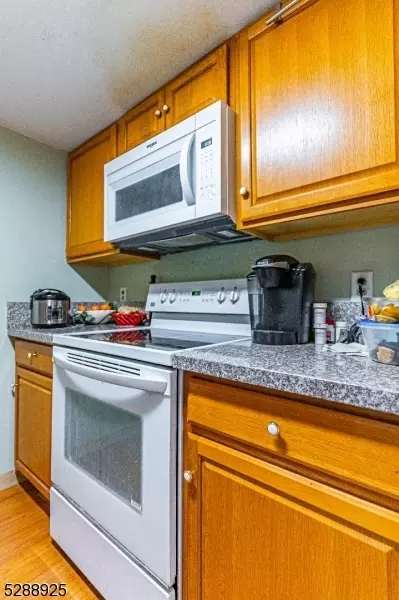 89 Kansas St #2B, Hackensack, NJ 07601 photo 8
