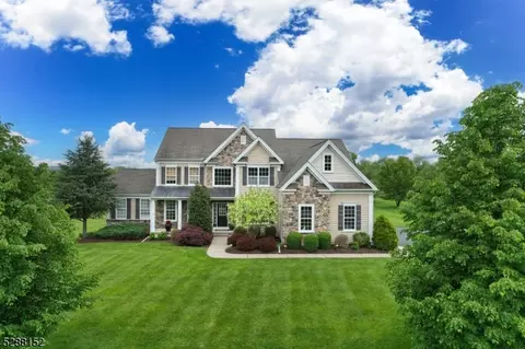 4 Deats Dr, Flemington, NJ 08822 photo 3