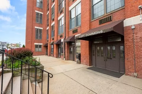 366 Trenton Ave #5F, Paterson, NJ 07503