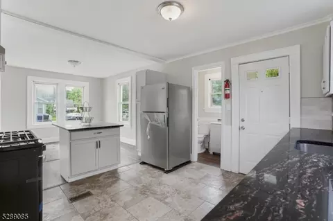 312 Emerson Ave, Plainfield, NJ 07062 photo 5