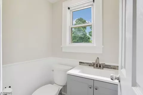 312 Emerson Ave, Plainfield, NJ 07062 photo 9