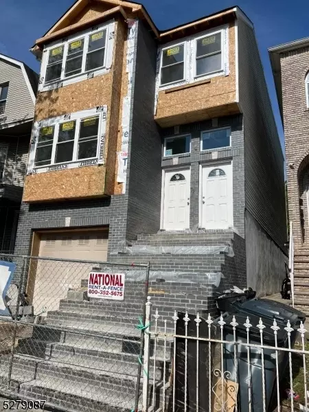 99 Osborne Ter, Newark, NJ 07108