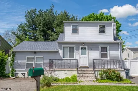 102 Jefferson St, Haskell, NJ 07420