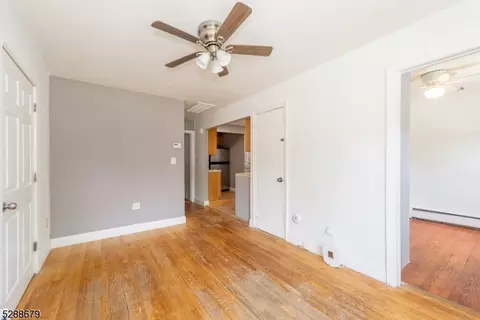 102 Jefferson St, Haskell, NJ 07420 photo 4