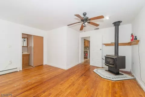 102 Jefferson St, Haskell, NJ 07420 photo 11