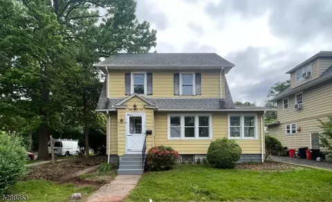 829 Filbert St, Roselle Park, NJ 07204