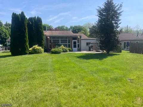 5 Lawrence Dr, Hackettstown, NJ 07840 photo 18