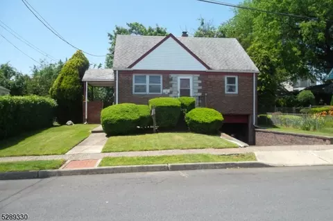 11 May St, Clifton, NJ 07011