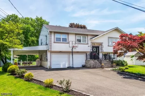 250 Poplar Ave, Pompton Lakes, NJ 07442