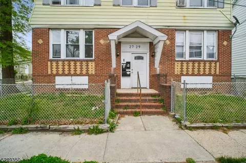 29 Robert Pl, Irvington, NJ 07111