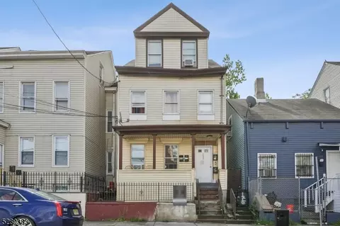 173 Butler St, Paterson, NJ 07524