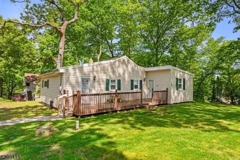41 Condict Rd, Roxbury Twp, NJ 07850