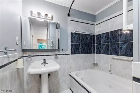 113 Hamilton Ave, Berkeley Heights, NJ 07922 photo 16