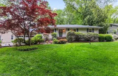 113 Hamilton Ave, Berkeley Heights, NJ 07922