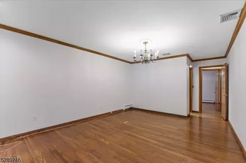 113 Hamilton Ave, Berkeley Heights, NJ 07922 photo 14