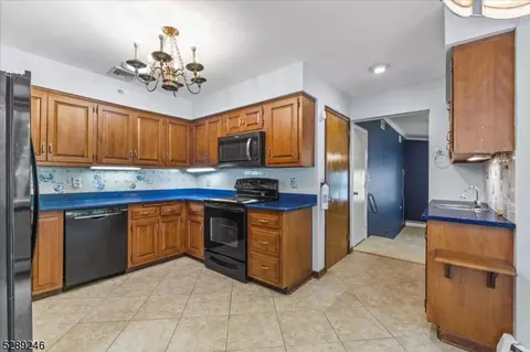 113 Hamilton Ave, Berkeley Heights, NJ 07922 photo 6