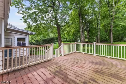 113 Hamilton Ave, Berkeley Heights, NJ 07922 photo 23