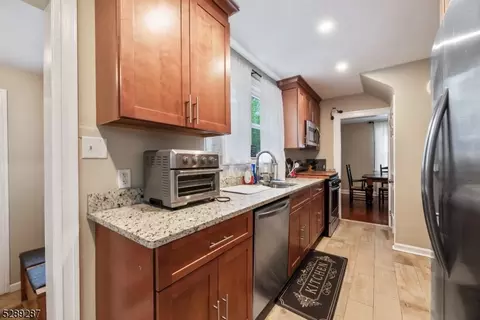 27 Thurston Ave, Ewing Twp, NJ 08618 photo 13