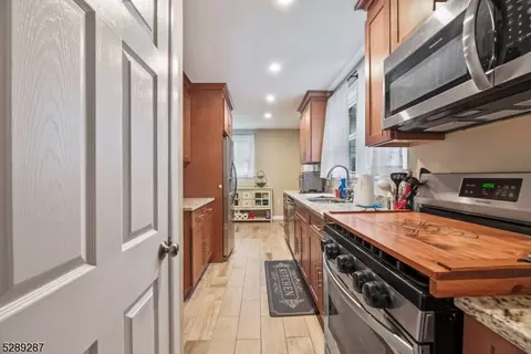 27 Thurston Ave, Ewing Twp, NJ 08618 photo 10