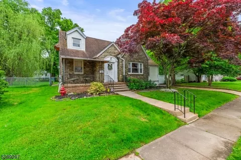 27 Thurston Ave, Ewing Twp, NJ 08618