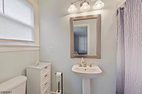 27 Thurston Ave, Ewing Twp, NJ 08618 photo 19