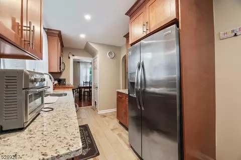 27 Thurston Ave, Ewing Twp, NJ 08618 photo 14
