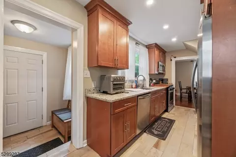 27 Thurston Ave, Ewing Twp, NJ 08618 photo 12