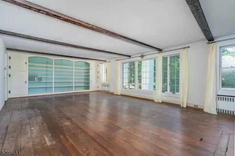 Living - 2 Dutch Hill Rd, Hampton, NJ 08827 photo 1 of 2