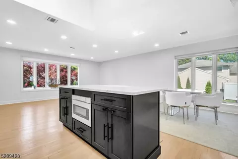 26 Garvey Rd, Wayne, NJ 07470 photo 12