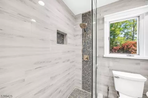 26 Garvey Rd, Wayne, NJ 07470 photo 28