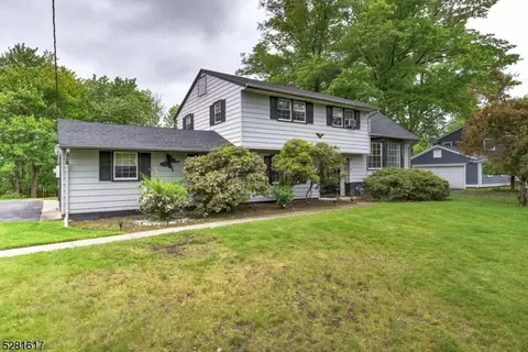 10 Glen Rd, Bound Brook, NJ 08805