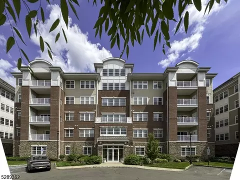 2412 Warrens Way #412, Wanaque, NJ 07465