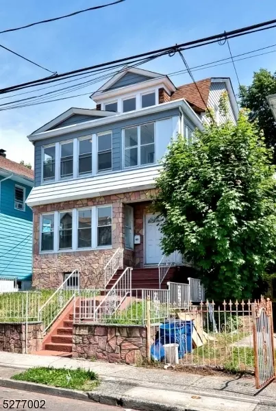 143 Mapes Ave, Newark, NJ 07112
