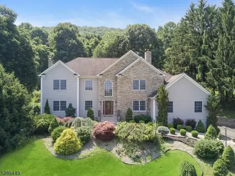 76 Staats Rd, Bloomsbury, NJ 08804