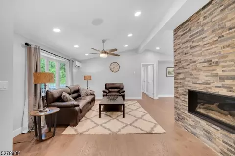 1283 Waterloo Rd, Stanhope, NJ 07874 photo 9