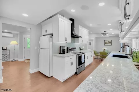 1283 Waterloo Rd, Stanhope, NJ 07874 photo 17
