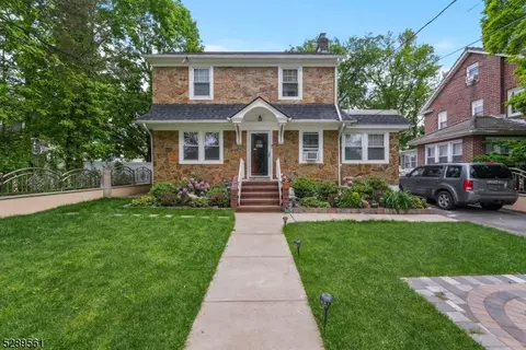 307 W 6th Ave, Roselle, NJ 07203