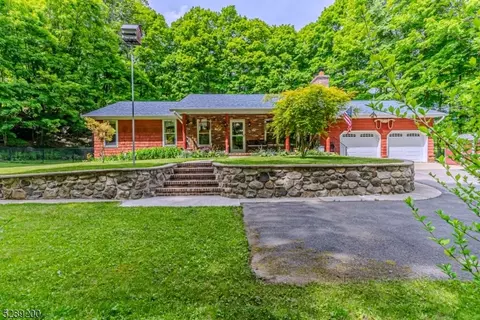 325 Amity Rd, Byram Twp, NJ 07821