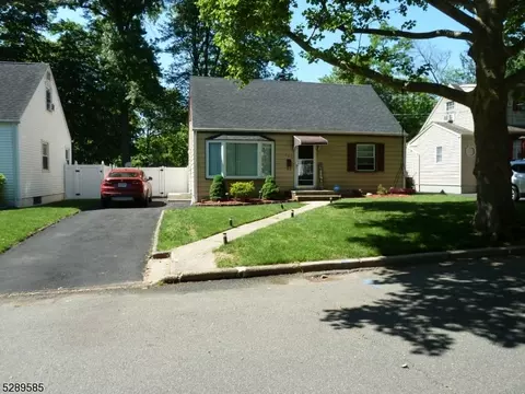 482 Albermarle St, Rahway, NJ 07065