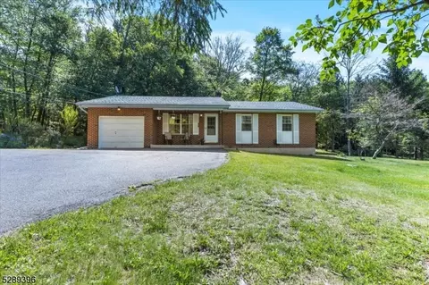 48 Stony Brook Rd, Blairstown, NJ 07825